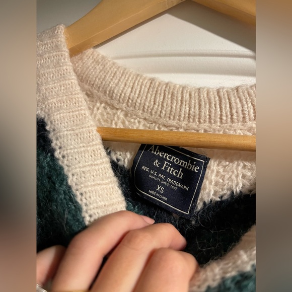 Abercrombie Striped Puff Sleeve Knit Sweater - Picture 3 of 3